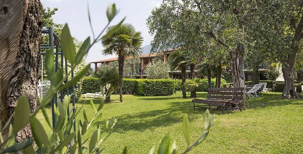 Residence Parco Lago Di Garda Malcesine Aparthotel