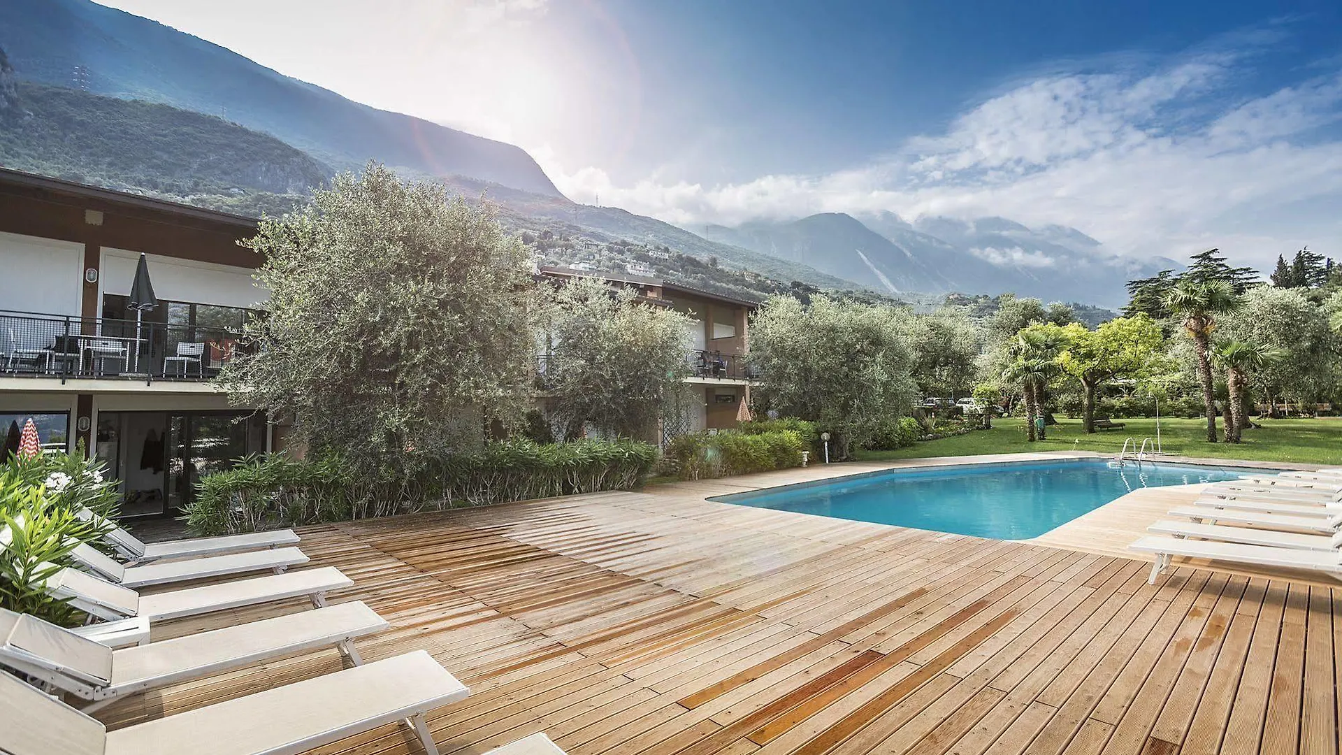 Residence Parco Lago Di Garda Malcesine Aparthotel